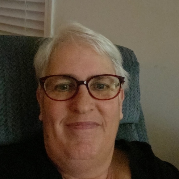 Meet your Posher, Sheila - Picture 1 of 1